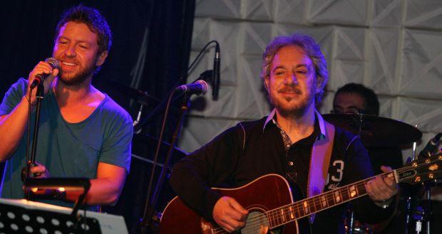 Το συγκινητικό μήνυμα του Γιάννη Βαρδή ένα χρόνο μετά τον θάνατο του πατέρα του - ΒΙΝΤΕΟ