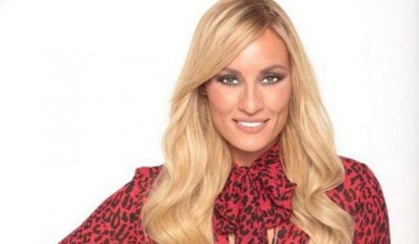 Η γυμνή φωτογράφιση της Ελεονώρα Μελέτη