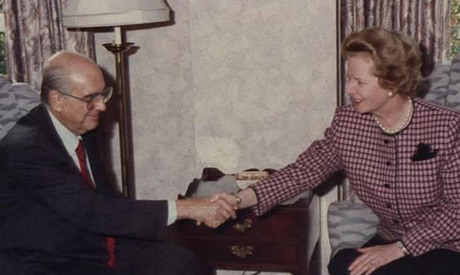 'Οταν ο Ανδρέας Παπανδρέου «στόλισε» τη Θάτσερ σε Σύνοδο Κορυφής