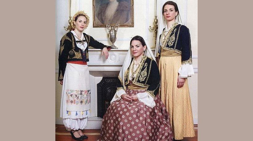 Δείτε την Όλγα Κεφαλογιάννη ντυμένη Κρητικοπούλα