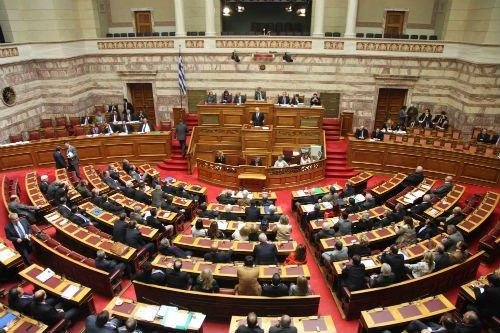 Βόμβα από Μαξίμου! Αναταραχή στη Βουλή Βόμβα από Μαξίμου! Αναταραχή στη Βουλή
