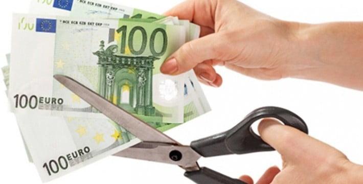 Δες τι αλλάζει στο μισθό και στη σύνταξή σου - Αναλυτικός πίνακας Δες τι αλλάζει στο μισθό και στη σύνταξή σου - Αναλυτικός πίνακας