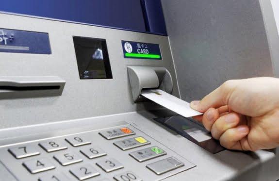 Σας ενδιαφέρει – Δείτε τι αλλάζει άμεσα στα capital control Σας ενδιαφέρει - Δείτε τι αλλάζει άμεσα στα capital control
