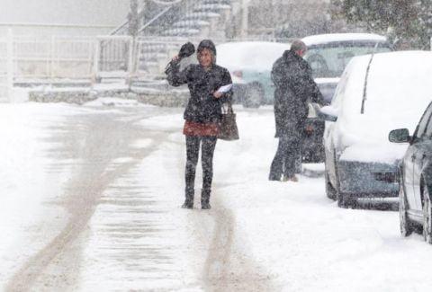 Πότε αλλάζει ο καιρός: Έρχεται «ψυχρή λίμνη» – «Πυκνά χιόνια και σε πόλεις»