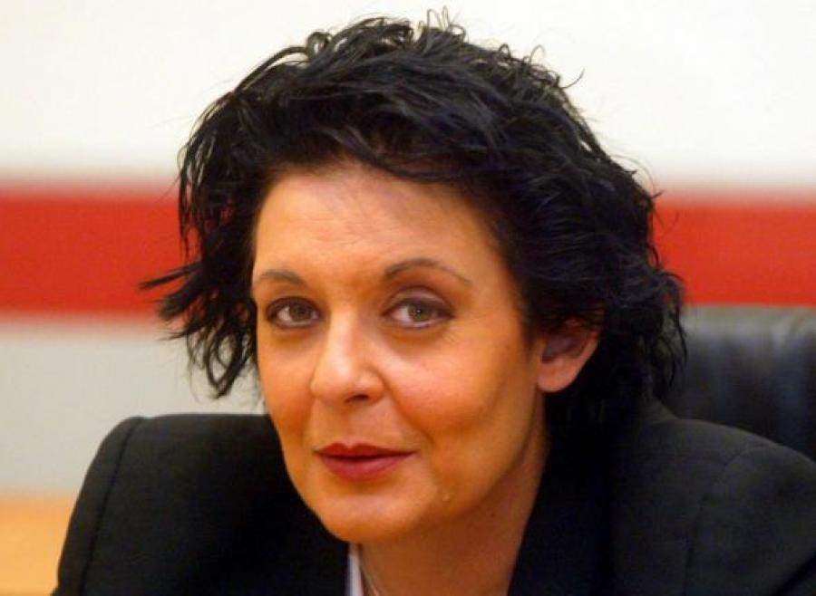 Λιάννα Κανέλλη σε Παπαδάκη: 