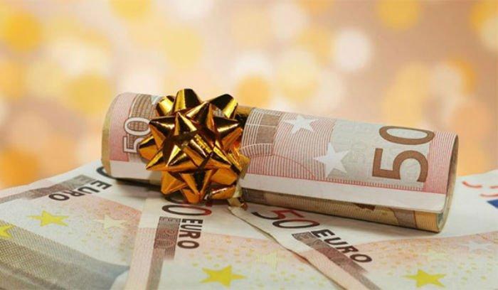 Έκτακτο Βοήθημα: Από 300 έως 830 ευρώ – Δείτε ποιους αφορά