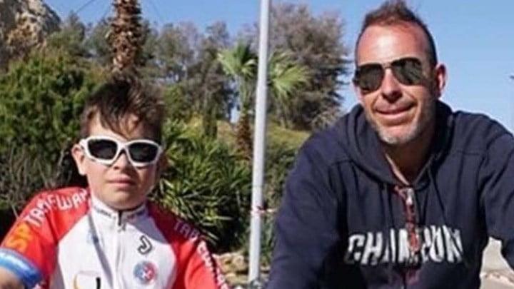 Δραματική έκκληση: Αγνοούνται πατέρας και ο 11χρονος γιος του στο Μάτι- Βρέθηκε νεκρή η 14χρονη κόρη- ΦΩΤΟ Δραματική έκκληση: Αγνοούνται πατέρας και ο 11χρονος γιος του στο Μάτι- Βρέθηκε νεκρή η 14χρονη κόρη- ΦΩΤΟ