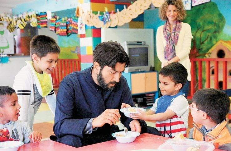 Η Ευρώπη υποκλίθηκε στον πάτερ Αντώνιο: Τιμήθηκε ως ο καλύτερος Ευρωπαίος Πολίτης