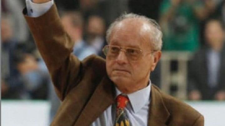 Το συγκινητικό αντίο του Δημήτρη Γιαννακόπουλου στον θείο του- ΦΩΤΟ