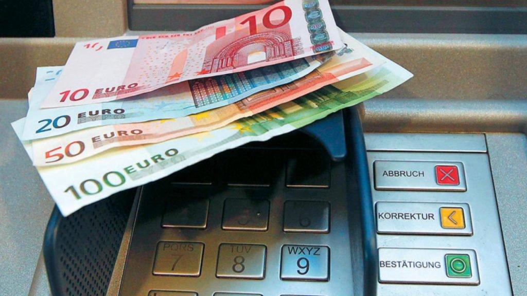 Επίδομα 534 ευρώ: Ποιοι το δικαιούνται – Αναλυτικά όλα τα μέτρα στήριξης