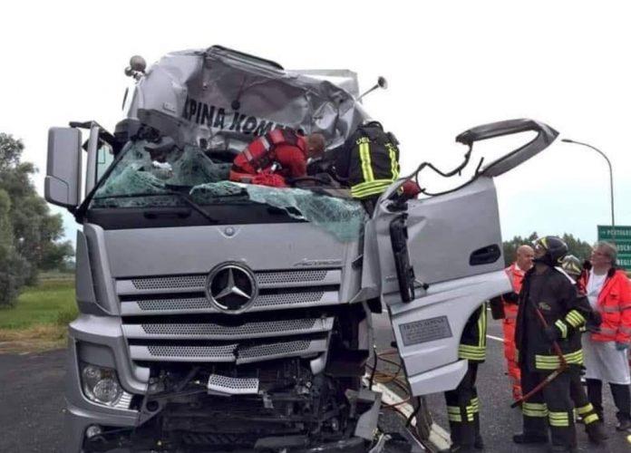 Μπαμπά, ποιος είναι αυτός ο κύριος που πέθανε; Δεν ξέρω, γιε μου. Απλά γνωρίζω ότι ήταν οδηγός