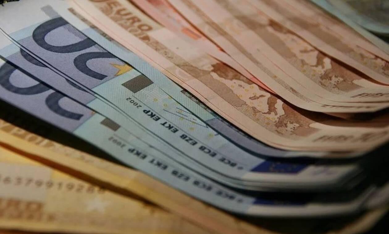 Αναδρομικά: Ποιοι θα πάρουν έως και 7.340 ευρώ