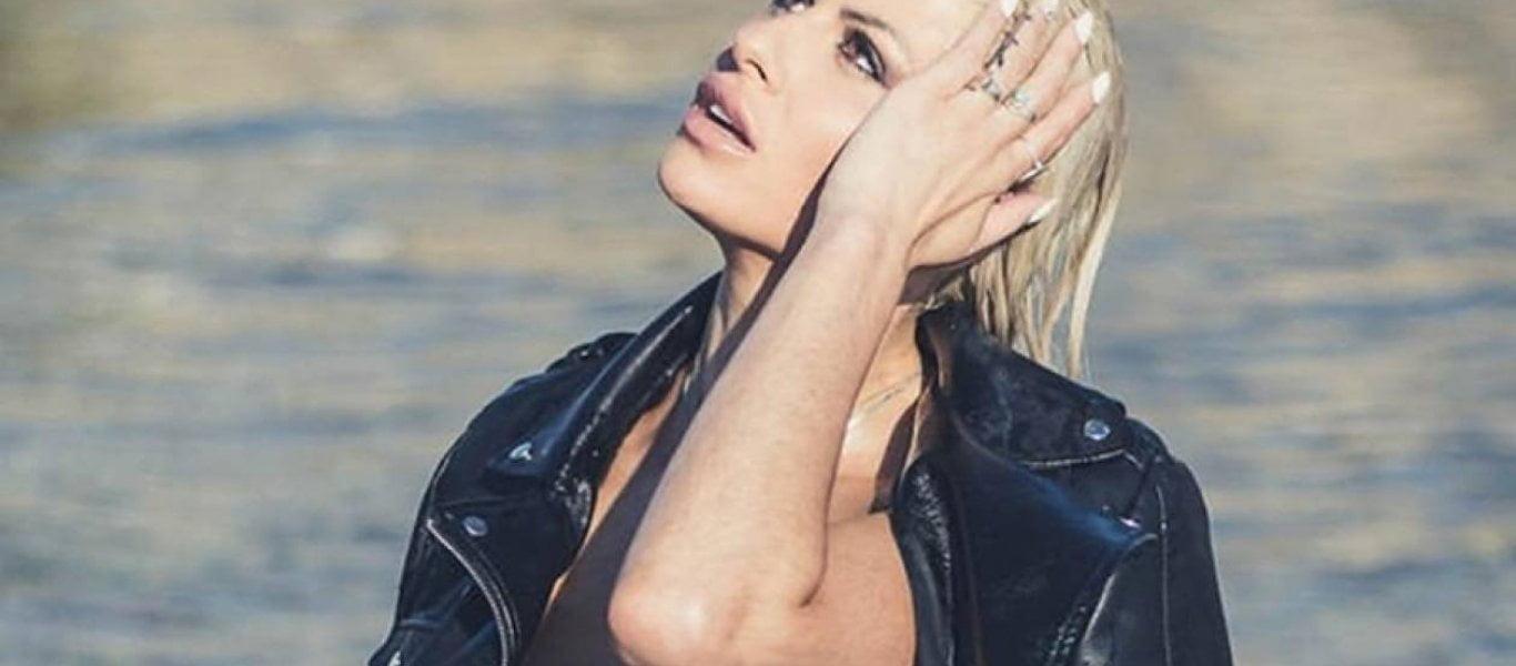 My Style Rocks: «Έκαψε» καρδιές η Ευρυδίκη Παπαδοπούλου έκανε εμφάνιση... Χωρίς σουτιέν! (βίντεο) My Style Rocks: «Έκαψε» καρδιές η Ευρυδίκη Παπαδοπούλου έκανε εμφάνιση... Χωρίς σουτιέν! (βίντεο)