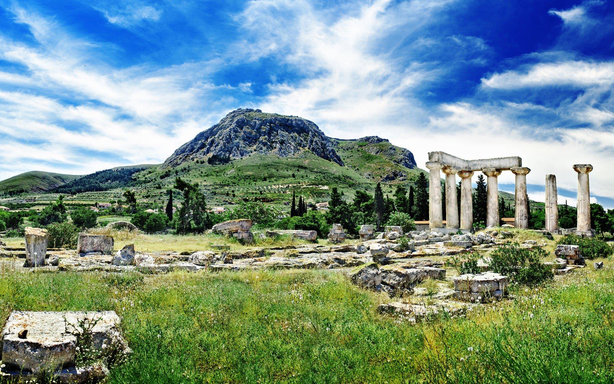 Ύμνοι της Telegraph για την Ελλάδα: Θα είναι ο πρώτος ταξιδιωτικός προορισμός, μετά τον κορονοϊό