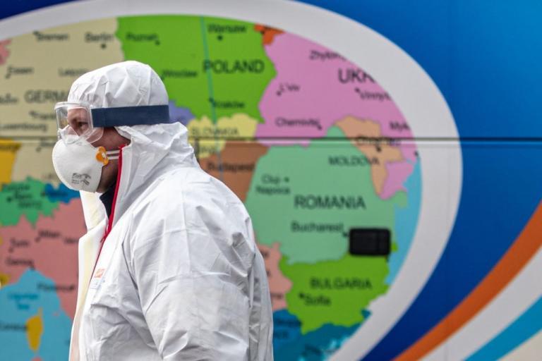 koronaios-stoli-768x512 Αρθρο – φωτιά για τον κοροναϊό: «Είναι το μεγαλύτερο φιάσκο του αιώνα;»