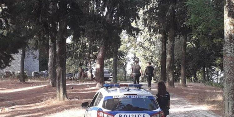 545157b6357af35ad368a313297a9bc1_XL-750x375 «Αν είχε ανέβει από εκεί, θα είχε πέσει μέσα. Πώς ανέβηκε στην καμπάνα;» είπε η αδερφή της. «Δεν πιστεύω να έχει πέσει, κάποιος έχει βάλει χέρι», υποστήριξε ο πατέρας της άτυχης 16χρονης.