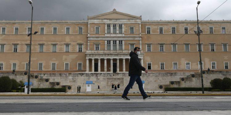 koronoios-ellada-750x375 Κορονοϊός Ελλάδα: Έτοιμα τα νέα μέτρα – Ποια είναι – Πότε μπορεί να επιβληθούν (vid)