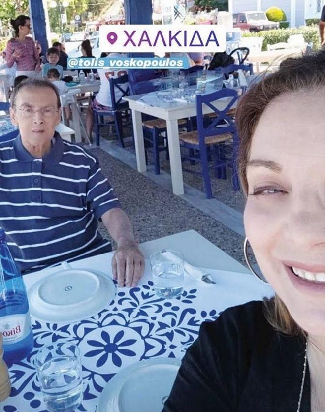 Ανησυχία προκαλεί η νέα αγνώριστη εικόνα του Τόλη Βοσκόπουλου