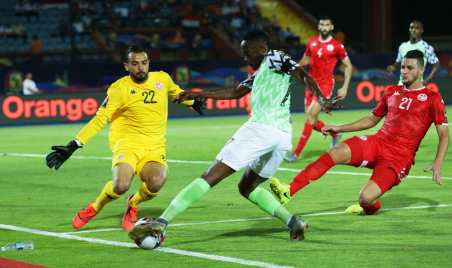 AFCON 2019 Ανατροπή με Χνιντ στην ΑΕΚ! Κοντά σε συμφωνία με τη Σφαξιέν