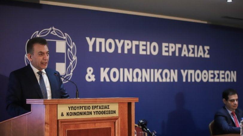 Μειωμένο - οχι με βάση το πραγματικό μισθό - το δώρο Χριστουγέννων σε όσους έχουν μπει σε αναστολή