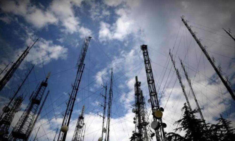 0 Δείτε online πόση ακτινοβολία εκπέμπουν οι κεραίες στην περιοχή σας