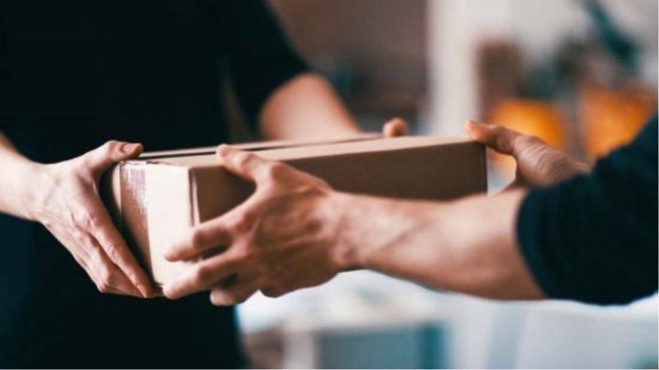 Ταχυμεταφορές: Πότε δικαιούστε αποζημίωση για τα δέματα