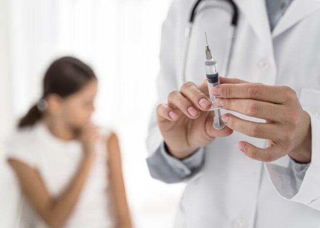 Κορωνοϊός: Πέρασες Covid; Σε πόσο καιρό πρέπει να κάνεις το εμβόλιο