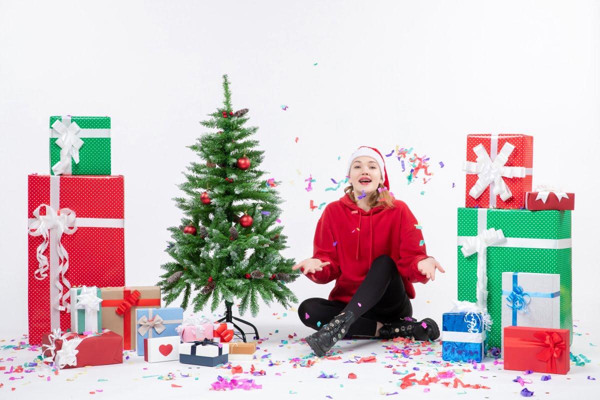 Christmas photo created by KamranAydinov - www.freepik.com