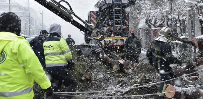 Έμεινε στα χαρτιά νόμος του 1979 για υπογειοποίηση του δικτύου της ΔΕΗ