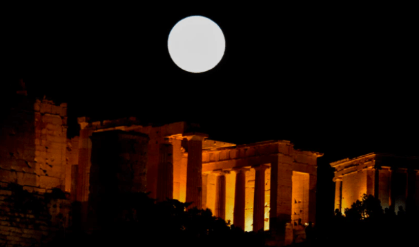 Υπερπανσέληνος: Απόψε και αύριο το μεγαλύτερο φεγγάρι του 2021
