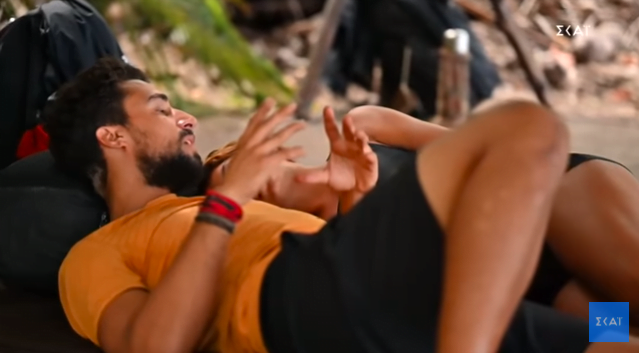 Survivor: Μαριαλένα Ρουμελιώτη και Σάκης Κατσούλης παραδέχονται πως αγαπιούνται και Αλέξης Παππάς αηδιάζει