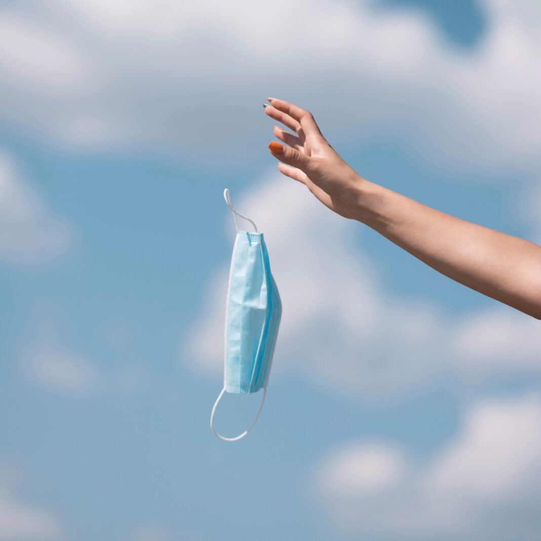 Κορωνοϊός: Τέλος η μάσκα για συγκεκριμένη κατηγορία πολιτών: Ποιοι θα εξαιρεθούν