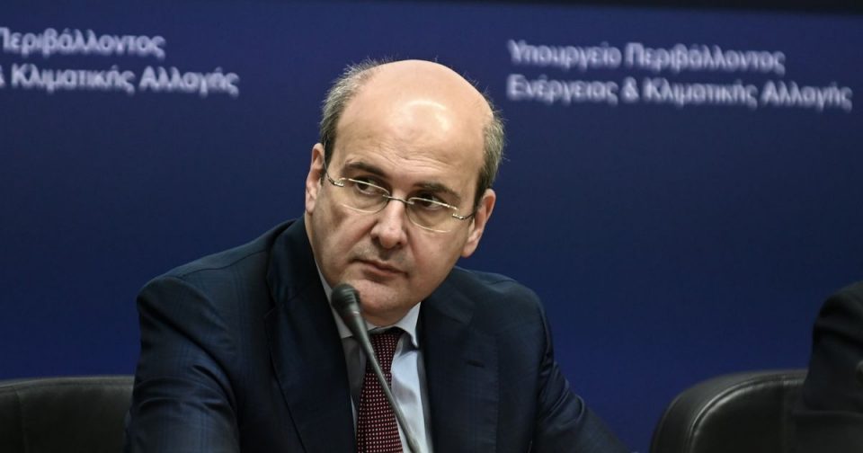 «Όσα χρόνια κι αν περάσουν, μας λείπετε πολύ» – Το μήνυμα του Χατζηδάκη για τον θάνατο της μητέρας του «Όσα χρόνια κι αν περάσουν, μας λείπετε πολύ» – Το μήνυμα του Χατζηδάκη για τον θάνατο της μητέρας του