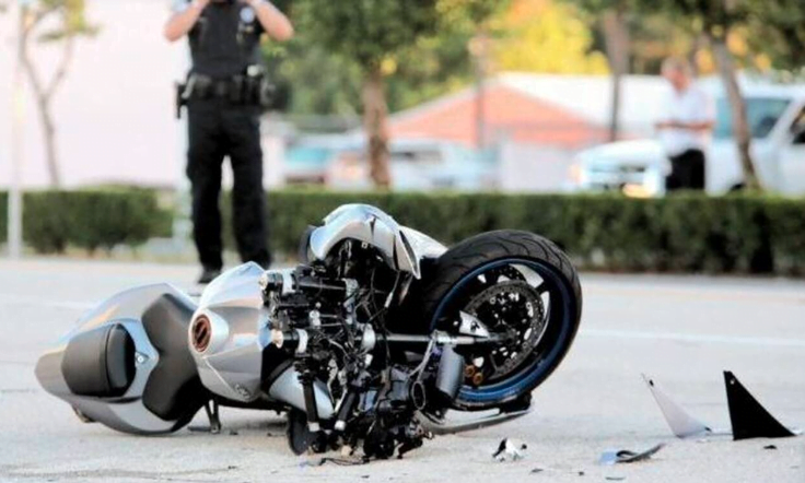 Θέλω να σου αστράψω δυο χαστούκια να ξυπνήσεις….