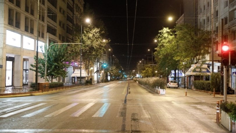 Μαγιορκίνης: «Κλείσιμο καταστημάτων, απαγόρευση κυκλοφορίας και μουσικής, τα πιθανά μέτρα»