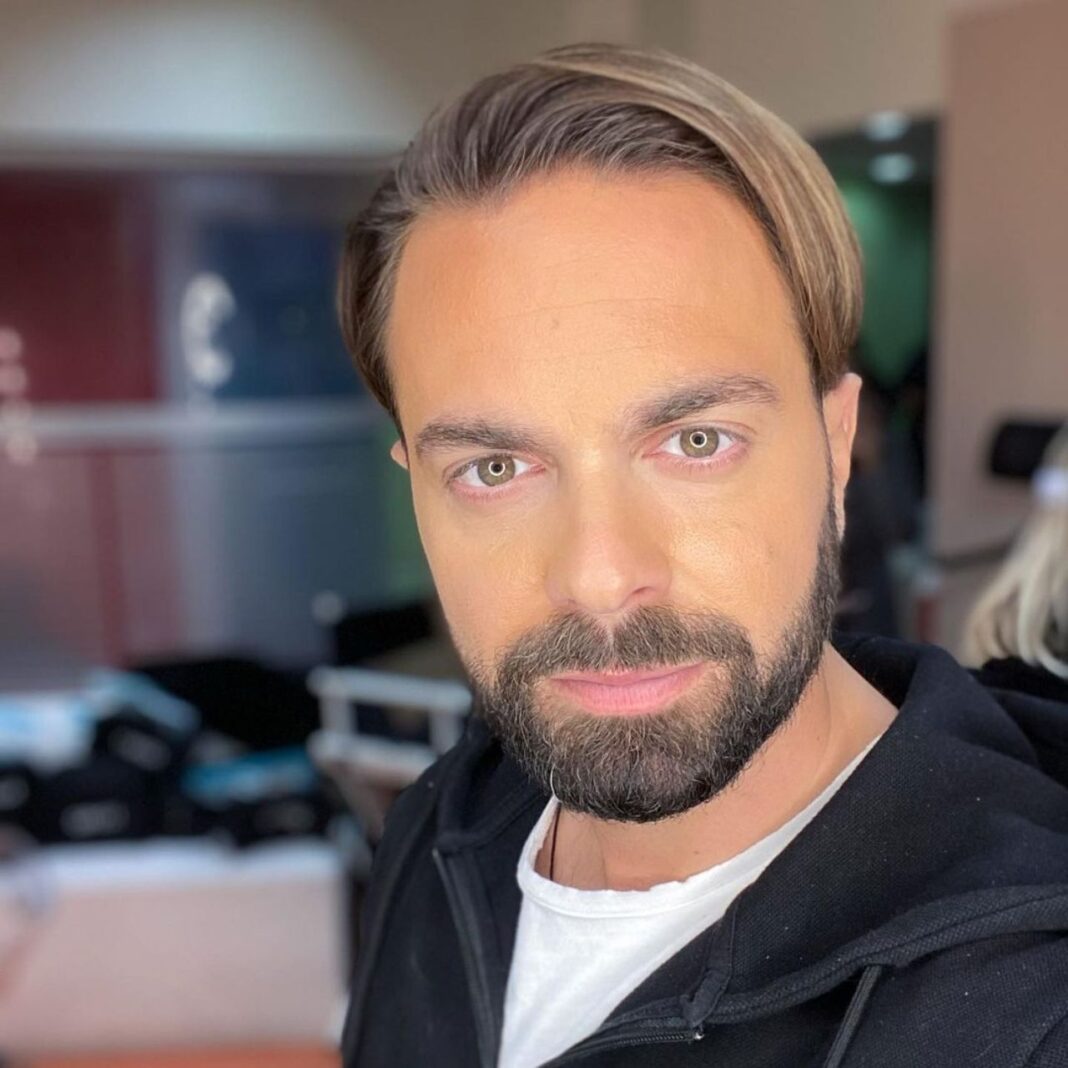 ilias_vrettos_1 Προσοχή-μην το πατήσετε: Έτσι κλέβουν χρήματα από λογαριασμούς -«Θύμα» και ο Βρεττός