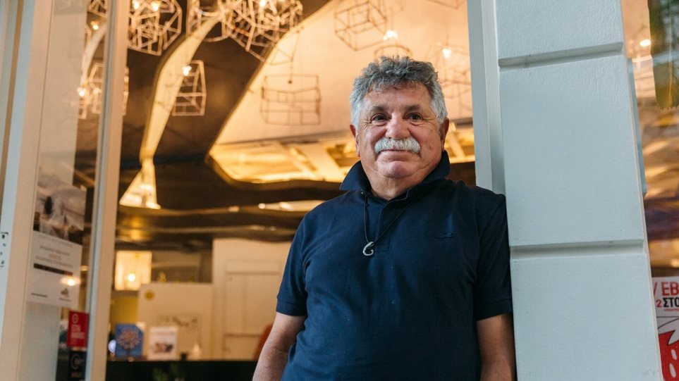 «Δεν θα απολύσω κανέναν εργαζόμενο αν δεν κάνει το εμβόλιο του κορωνοϊού»