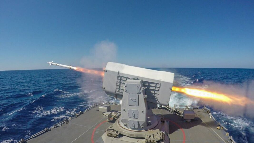 NAFTIKO-11 Εντυπωσιακές εικόνες από την εκτόξευση πυραύλων