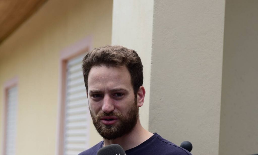 Η «κρυφή» γνωριμία του πιλότου: 40χρονη γυναίκα στο μικροσκόπιο της ΕΛ.ΑΣ – Αρνείται τα πάντα εκείνη