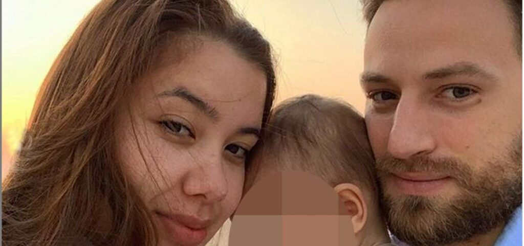 Η αδικοχαμένη Καρολάιν με την κόρη της, Λυδία