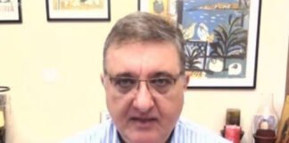 Εξαδάκτυλος: Οι άνω των 50 ετών πρέπει να εμβολιαστούν μέσα στις επόμενες 5 ημέρες Εξαδάκτυλος: Οι άνω των 50 ετών πρέπει να εμβολιαστούν μέσα στις επόμενες 5 ημέρες