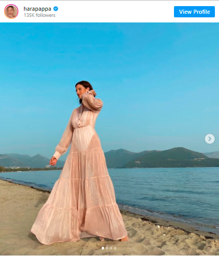 Χαρά Παππά: Κόβει την ανάσα – Topless βουτιές στην πισίνα Χαρά Παππά: Κόβει την ανάσα – Topless βουτιές στην πισίνα