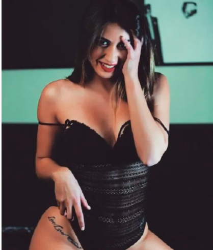 Έλενα Κρεμλίδου : Όταν φωτογραφήθηκε εντελώς γυμνή για το playboy