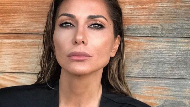 Δέσποινα Βανδή: Οι φωτογραφίες που δημοσίευσε και εξαφανίστηκαν από το προφίλ της