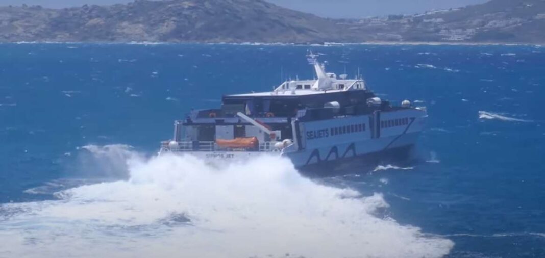 sifnos-jet Εντυπωσιακό βίντεο: Η «μάχη» του Sifnos Jet με τα κύματα
