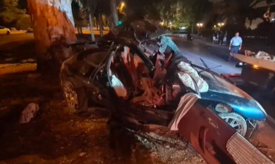 Mad Clip: Ραγίζει καρδιές το βίντεο του Light από το σημείο του τροχαίου Mad Clip: Ραγίζει καρδιές το βίντεο του Light από το σημείο του τροχαίου