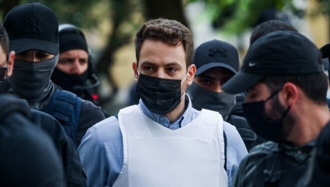 Γλυκά Νερά: Το «θέατρο» του γυναικοκτόνου – Οι ανατριχιαστικοί διάλογοι με το 100