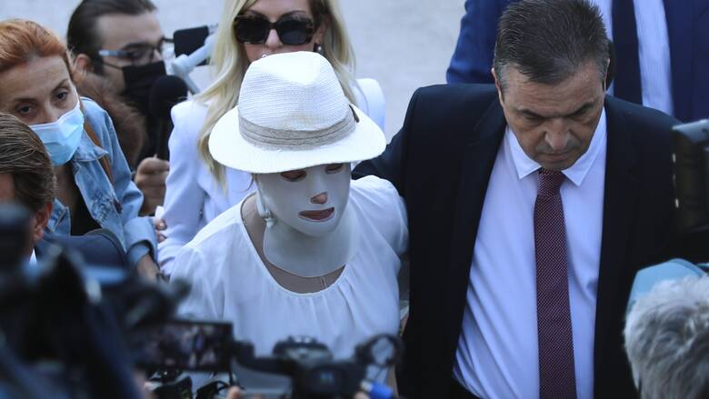 Επίθεση με βιτριόλι: Οι ανατριχιαστικές αναζητήσεις της κατηγορούμενης στο κινητό της Επίθεση με βιτριόλι: Οι ανατριχιαστικές αναζητήσεις της κατηγορούμενης στο κινητό της