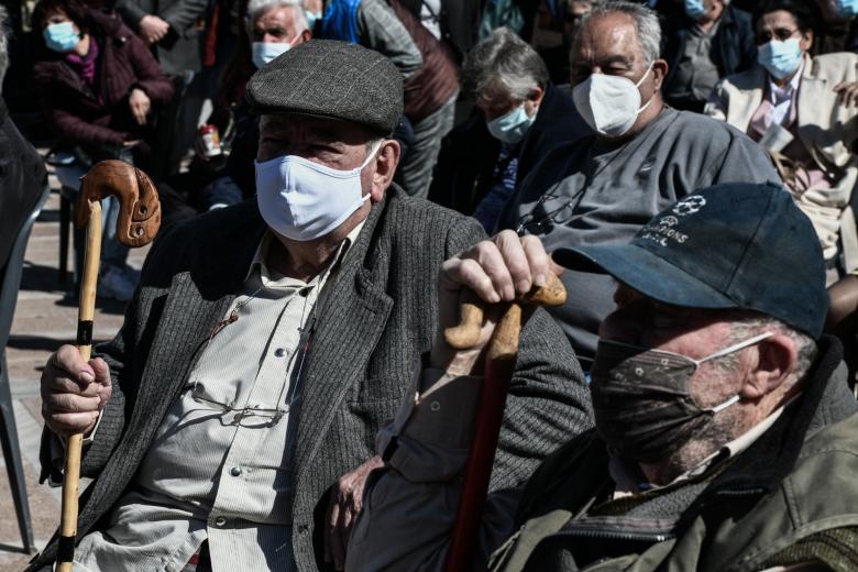 Αναδρομικά συνταξιούχων: Έφτασε η ώρα της πληρωμής για 29.000 - Ποιοι πάνε ταμείο