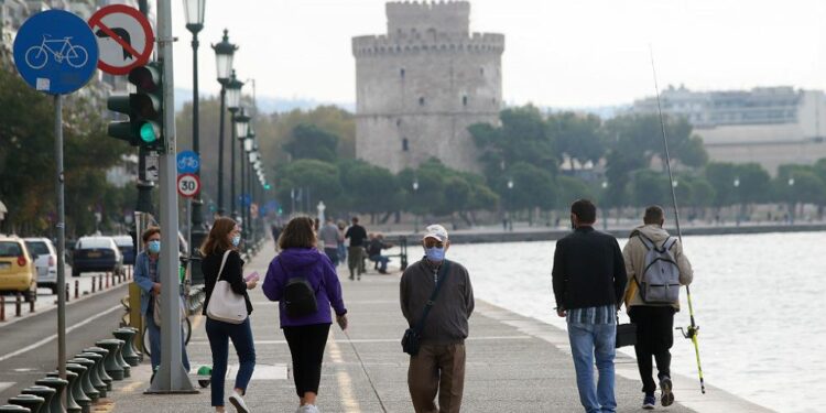 Όλα τα νέα προνόμια που θα έχουν οι εμβολιασμένοι από τις 13 Οκτωβρίου – Σήμερα οι ανακοινώσεις
